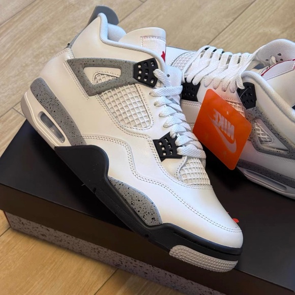 AIR JORDAN 4 RETRO OG "WHITE CEMENT 2016 RELEASE" - Picture 1 of 4